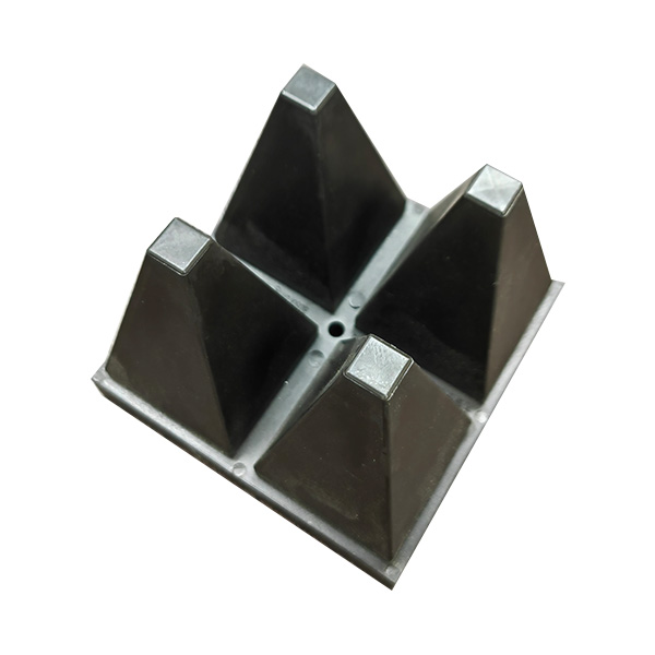  High Performance Pyramidal Hybrid Absorber-Polyeth- ylene Absorber(PE)